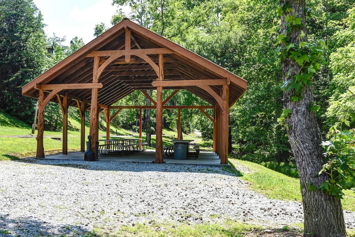 Vila Woodland Escape Pigeon Forge Exteriér fotografie